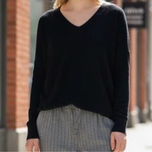 Vintage Oleg Cassini Silk Cotton Blend Pullover Sweater SZ XL Navy Blue Unisex